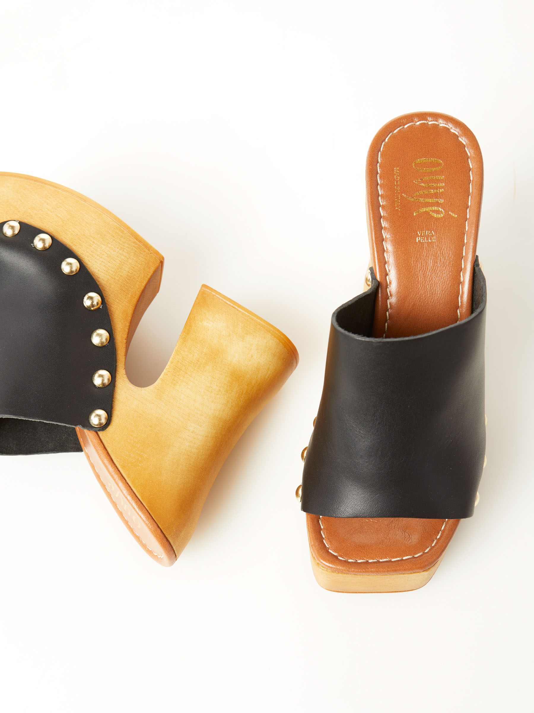 Shop Online Leather Clogs F0545554-0560 scarpe ovy&#232;
